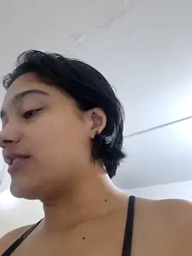 littlemelii online show from March 21, 2026, 12:45 am