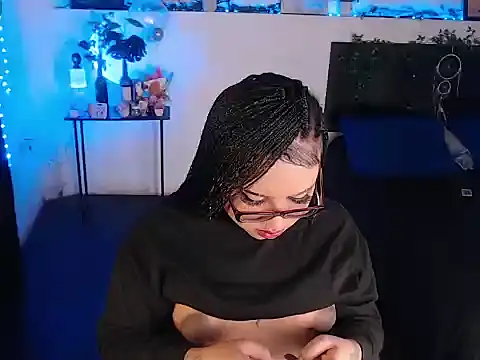 Snapshot of LiaScarlett chatting on October 23, 2025, 12:26 pm LiaScarlett online show from October 23, 2025, 12:26 pm