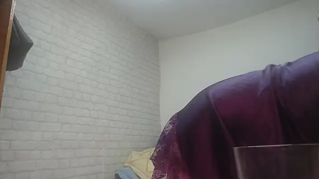 EmmaSquirt online show from November 7, 2025, 7:02 am