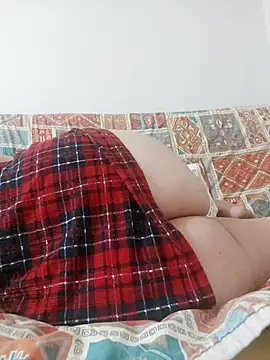 Snapshot of atesli_sari chatting on September 18, 2025, 4:32 pm atesli sari online show from September 18, 2025, 4:32 pm