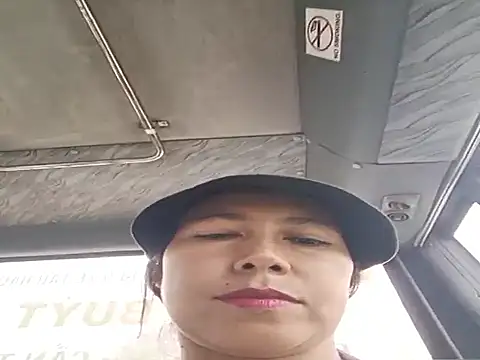 Snapshot of 2HotAsain4u chatting on November 16, 2025, 4:39 am 2HotAsain4u online show from November 16, 2025, 4:39 am