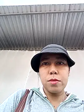 2HotAsain4u online show from December 16, 2025, 1:43 am