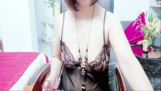 Snapshot of Miu-Le chatting on July 9, 2026, 2:16 pm Miu-Le online show from July 9, 2026, 2:16 pm