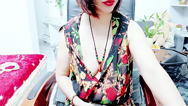 Snapshot of Miu-Le chatting on June 18, 2026, 4:56 pm Miu-Le online show from June 18, 2026, 4:56 pm