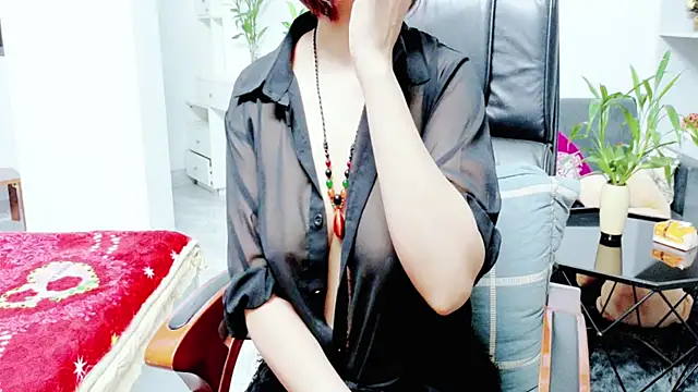 Snapshot of Miu-Le chatting on June 19, 2026, 7:41 pm Miu-Le online show from June 19, 2026, 7:41 pm