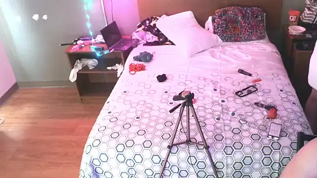 DreamCadian online show from March 22, 2025, 10:48 pm