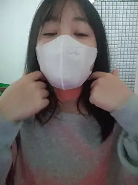 Kajisu 26 online show from December 18, 2025, 1:11 am