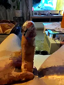 Snapshot of Bi-Sunny chatting on October 10, 2025, 5:08 am Bi-Sunny online show from October 10, 2025, 5:08 am