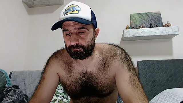 Snapshot of ivat80 chatting on December 9, 2024, 9:17 am ivat80 online show from December 9, 2024, 9:17 am