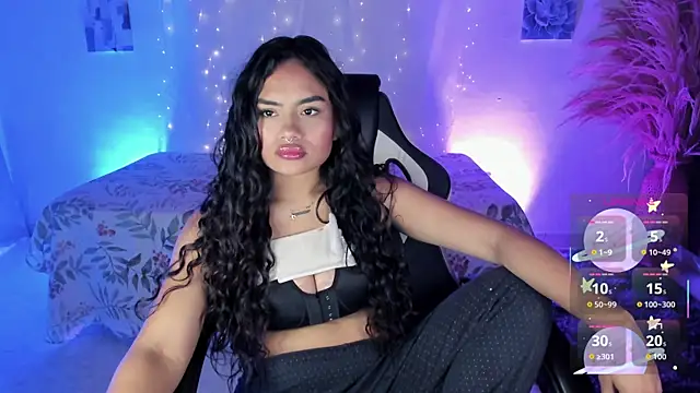 Snapshot of Riana_Kean chatting on November 23, 2025, 12:53 am Riana Kean online show from November 23, 2025, 12:53 am