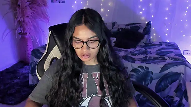 Snapshot of Riana_Kean chatting on March 10, 2026, 3:10 am Riana Kean online show from March 10, 2026, 3:10 am