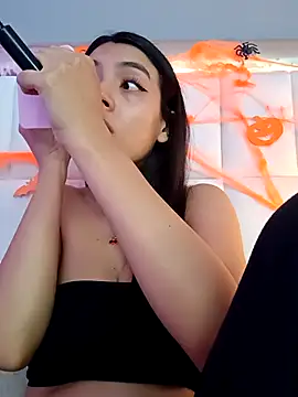 Snapshot of Julie_Bennet chatting on October 26, 2025, 3:29 am Julie Bennet online show from October 26, 2025, 3:29 am