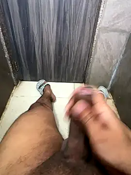 Snapshot of Cum_on_your_tityyy chatting on October 12, 2025, 11:22 am Cum on your tityyy online show from October 12, 2025, 11:22 am