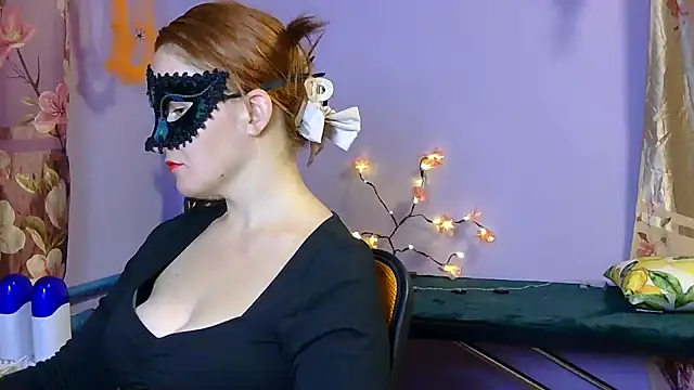 Snapshot of _Kitti_ chatting on October 31, 2025, 5:20 pm Kitti online show from October 31, 2025, 5:20 pm