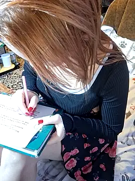 Snapshot of _Kitti_ chatting on October 9, 2025, 10:49 am Kitti online show from October 9, 2025, 10:49 am