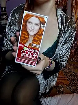 Snapshot of _Kitti_ chatting on November 7, 2025, 10:09 am Kitti online show from November 7, 2025, 10:09 am