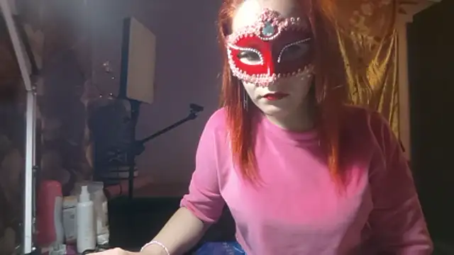 Snapshot of _Kitti_ chatting on November 16, 2025, 5:28 pm Kitti online show from November 16, 2025, 5:28 pm