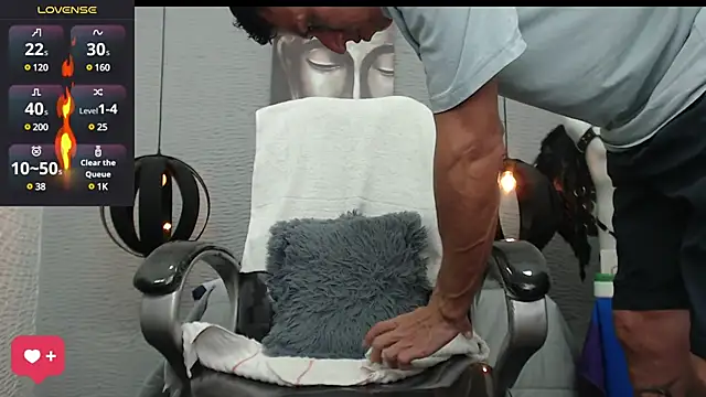 Snapshot of andy_dwels777 chatting on February 25, 2025, 10:42 pm andy dwels777 online show from February 25, 2025, 10:42 pm