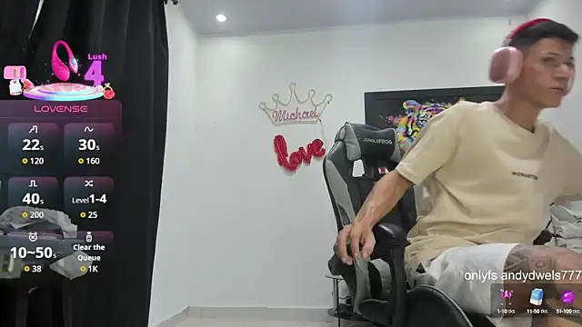 Snapshot of andy_dwels777 chatting on September 21, 2025, 10:48 pm andy dwels777 online show from September 21, 2025, 10:48 pm