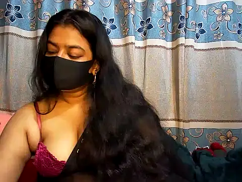 A-sweetgirl online show from February 28, 2025, 5:15 pm