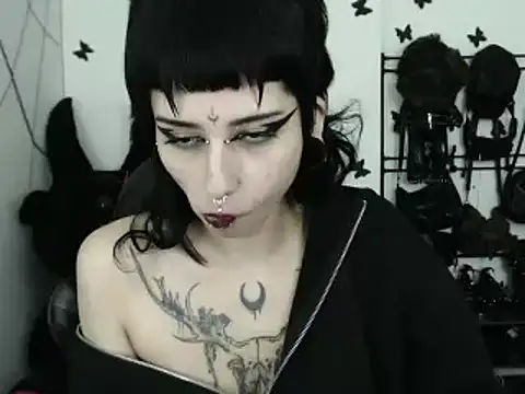 Snapshot of n0sferatus__ chatting on February 25, 2026, 3:07 am n0sferatus online show from February 25, 2026, 3:07 am