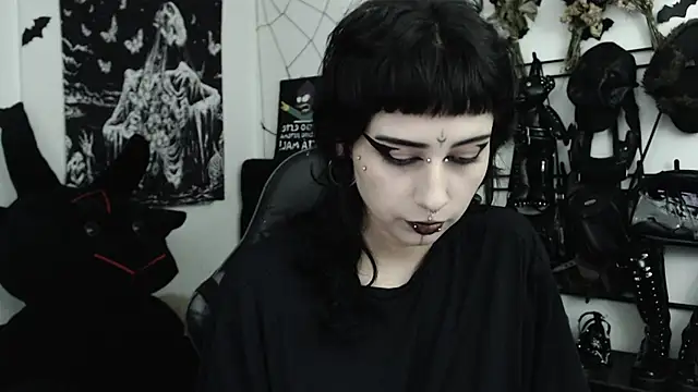 Snapshot of n0sferatus__ chatting on July 24, 2026, 3:46 am n0sferatus online show from July 24, 2026, 3:46 am