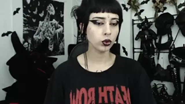 Snapshot of n0sferatus__ chatting on July 10, 2026, 3:28 am n0sferatus online show from July 10, 2026, 3:28 am