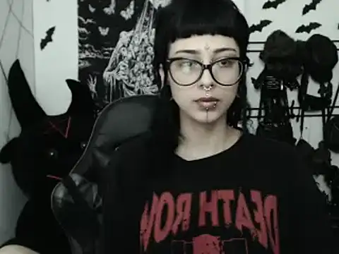 Snapshot of n0sferatus__ chatting on March 11, 2026, 3:22 am n0sferatus online show from March 11, 2026, 3:22 am