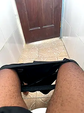 Black-mamba-madingo online show from November 14, 2025, 3:48 pm