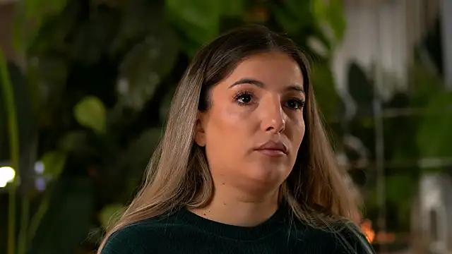 KellyMathews online show from December 19, 2025, 2:48 am