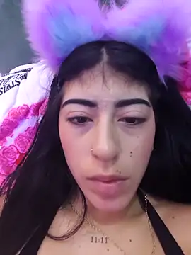 chaymae nah  online show from March 28, 2026, 9:43 am