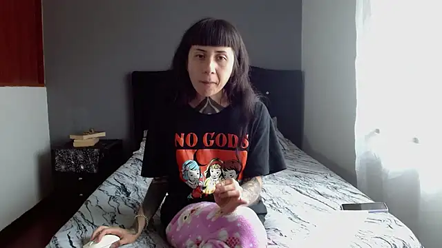 Emilia 1995 online show from June 18, 2026, 3:50 pm