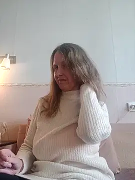 Evelina cute online show from April 29, 2026, 3:05 pm