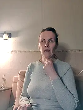 Snapshot of Evelina_cute chatting on March 21, 2026, 5:17 pm Evelina cute online show from March 21, 2026, 5:17 pm