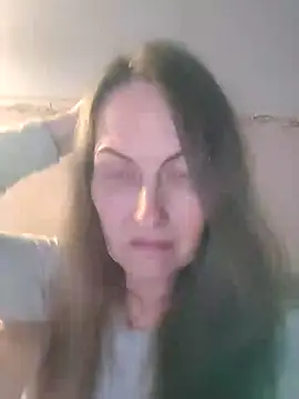 Snapshot of Evelina_cute chatting on March 9, 2026, 6:44 pm Evelina cute online show from March 9, 2026, 6:44 pm