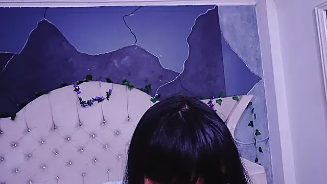 AmberGreyy  online show from May 4, 2026, 4:21 pm