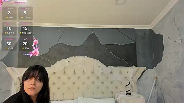 AmberGreyy  online show from October 8, 2025, 5:13 pm