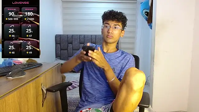 Snapshot of harrytwink18 chatting on September 9, 2025, 3:10 pm harrytwink18 online show from September 9, 2025, 3:10 pm