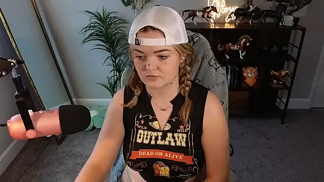 rodeobrii online show from November 23, 2025, 6:40 pm