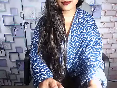 Hot Naina- online show from January 24, 2025, 10:32 am