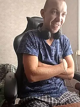 MityaXLoves online show from November 17, 2025, 7:12 am