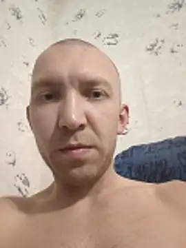 MityaXLoves online show from April 24, 2026, 5:26 pm