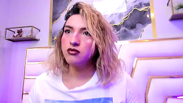 Snapshot of TomLondon_ chatting on November 25, 2025, 12:16 pm TomLondon online show from November 25, 2025, 12:16 pm