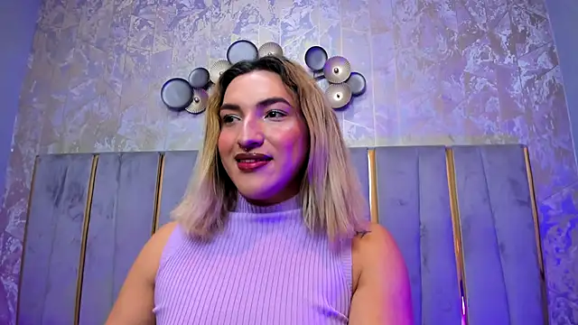 Snapshot of TomLondon_ chatting on November 29, 2025, 11:54 am TomLondon online show from November 29, 2025, 11:54 am