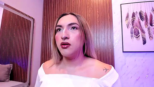 Snapshot of TomLondon_ chatting on December 14, 2025, 11:49 am TomLondon online show from December 14, 2025, 11:49 am