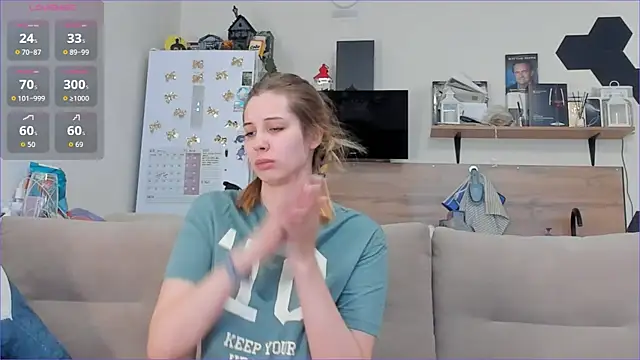 Girl alone home online show from April 27, 2026, 3:21 pm