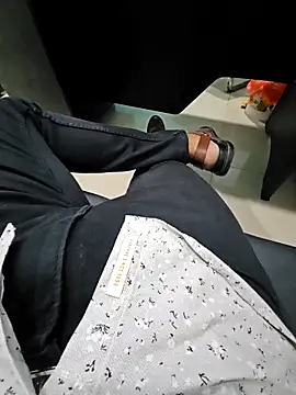 villagb12 online show from November 16, 2025, 2:44 pm