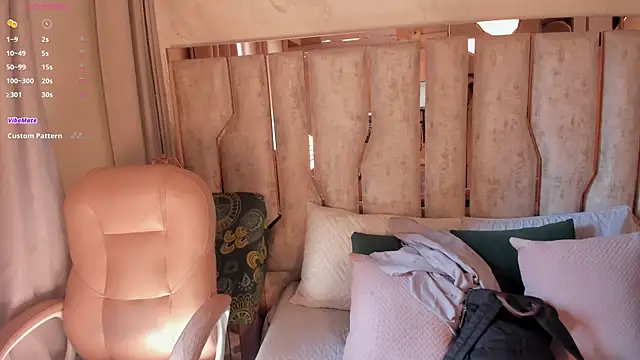 Snapshot of barbara_cambels chatting on November 21, 2025, 7:13 pm barbara cambels online show from November 21, 2025, 7:13 pm