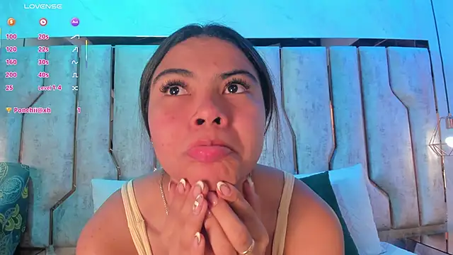 Snapshot of barbara_cambels chatting on December 14, 2025, 7:19 pm barbara cambels online show from December 14, 2025, 7:19 pm