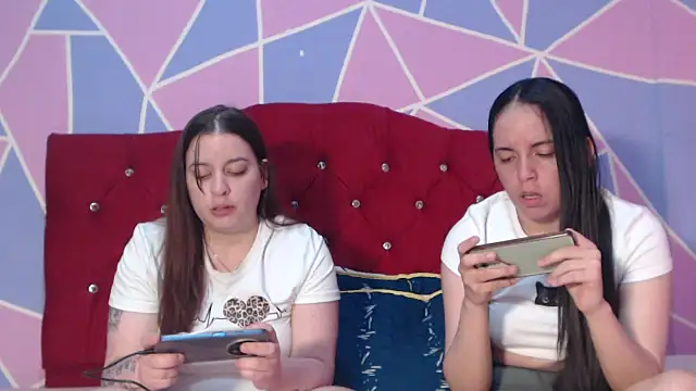 Lola barbara online show from July 4, 2026, 8:46 pm